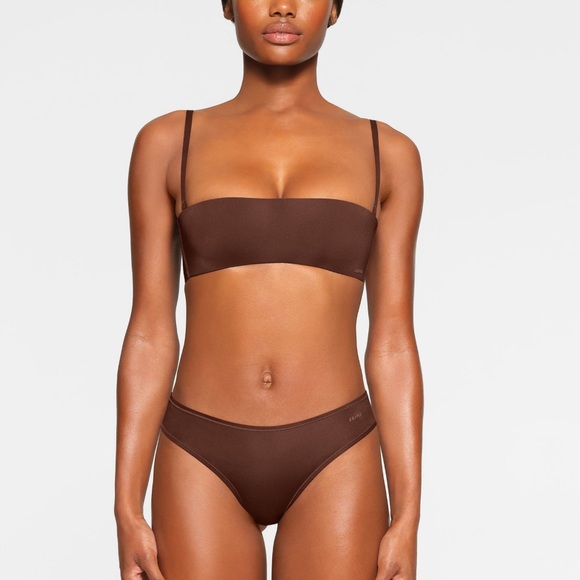 SKIMS - wireless strapless bra in cocoa size 34C BNWT - Picture 3 of 9
